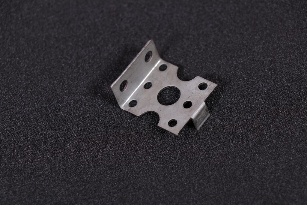 BO Motor Clamp-EE1219-CC4R4