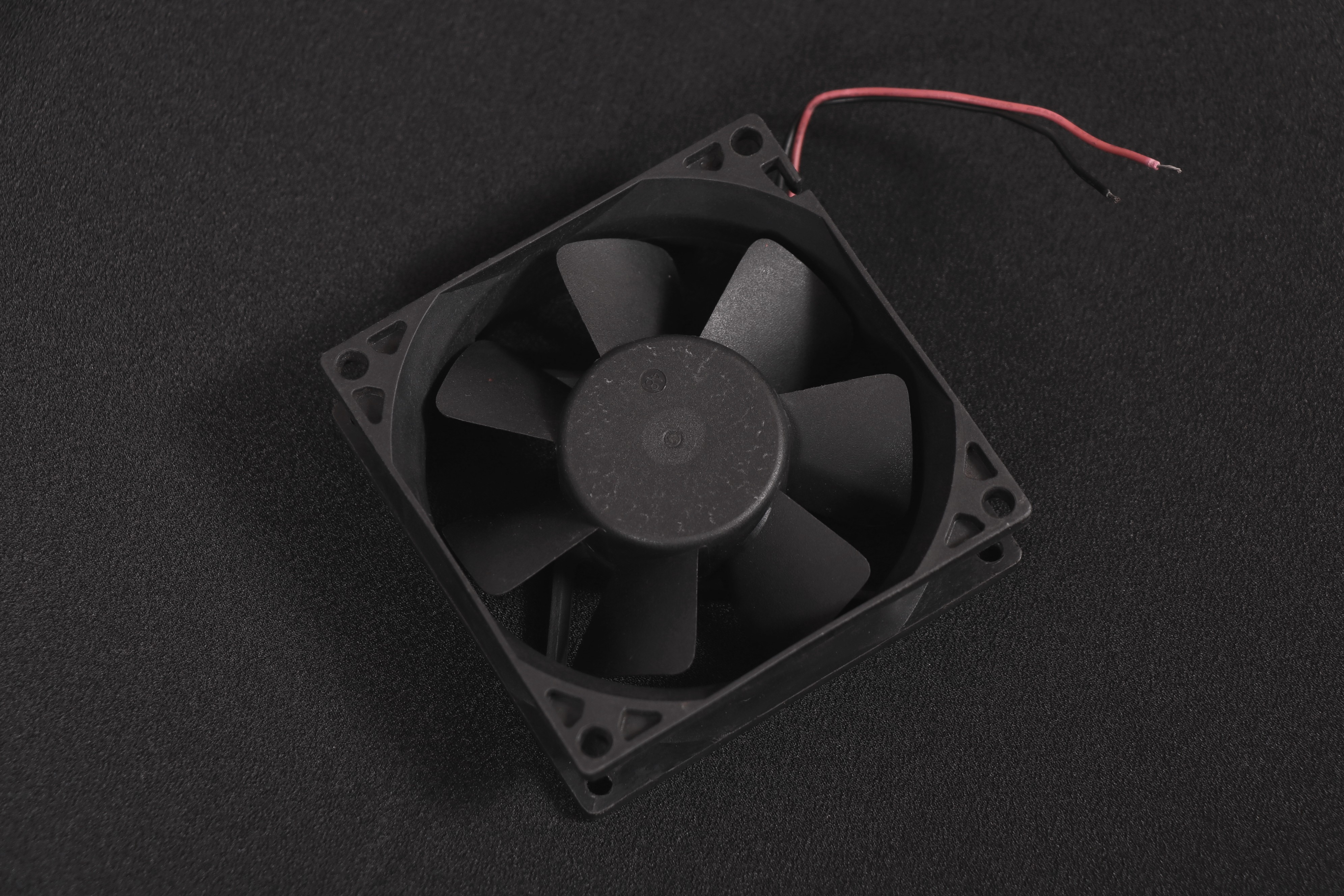 DC Brushless 12V 2 Pin Cooling Fan