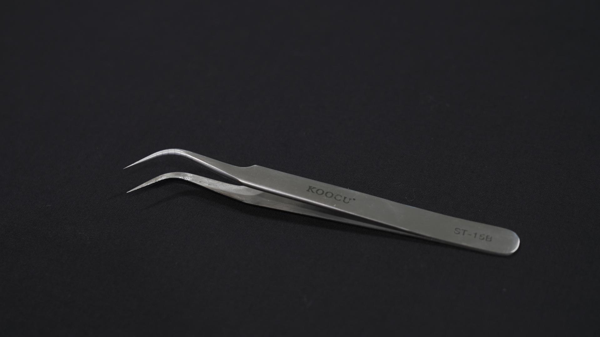 Fine Point Curved Tweezer