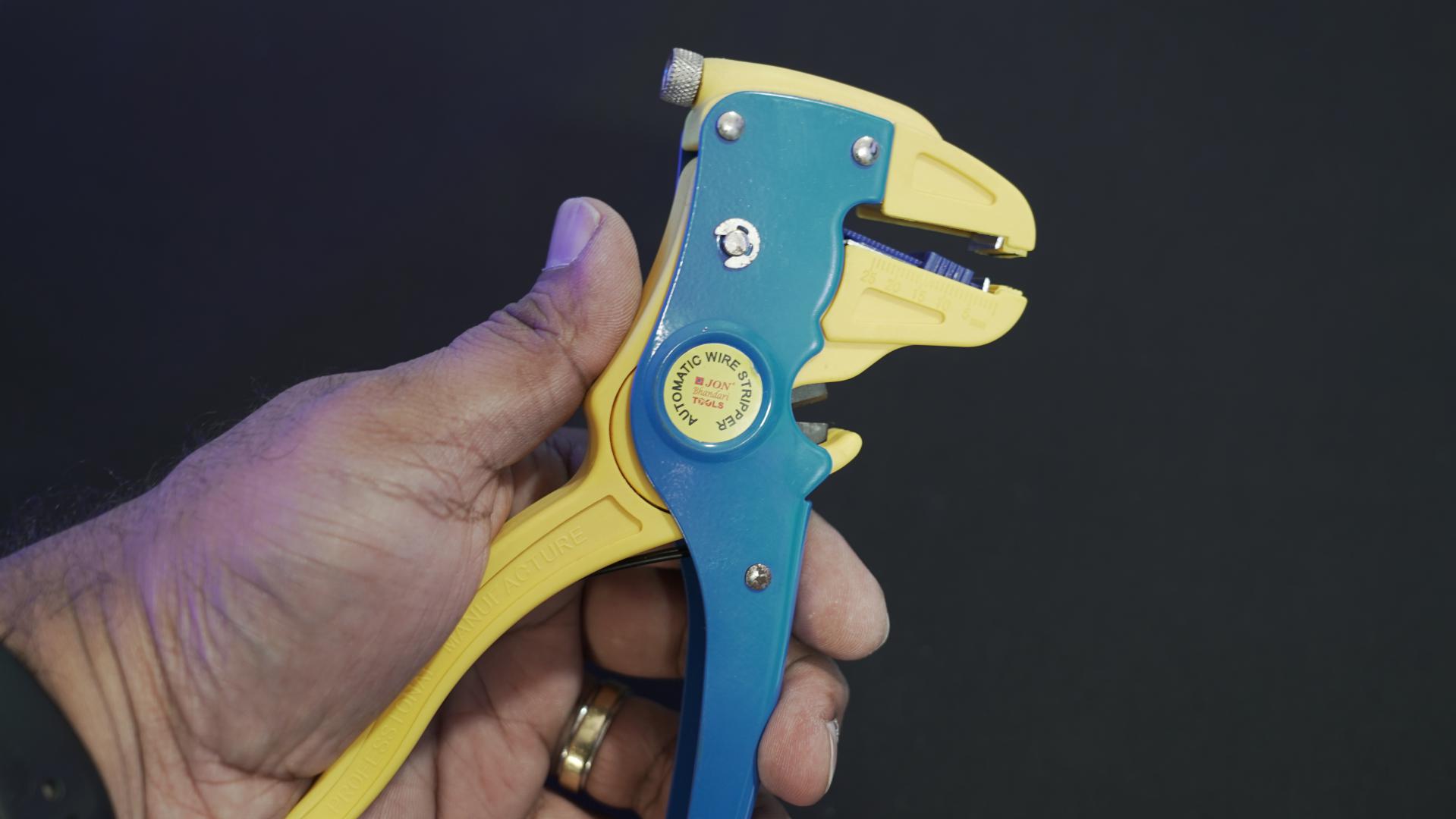 Self Adjusting Cable/Wire Cutter Stripper - Image 3