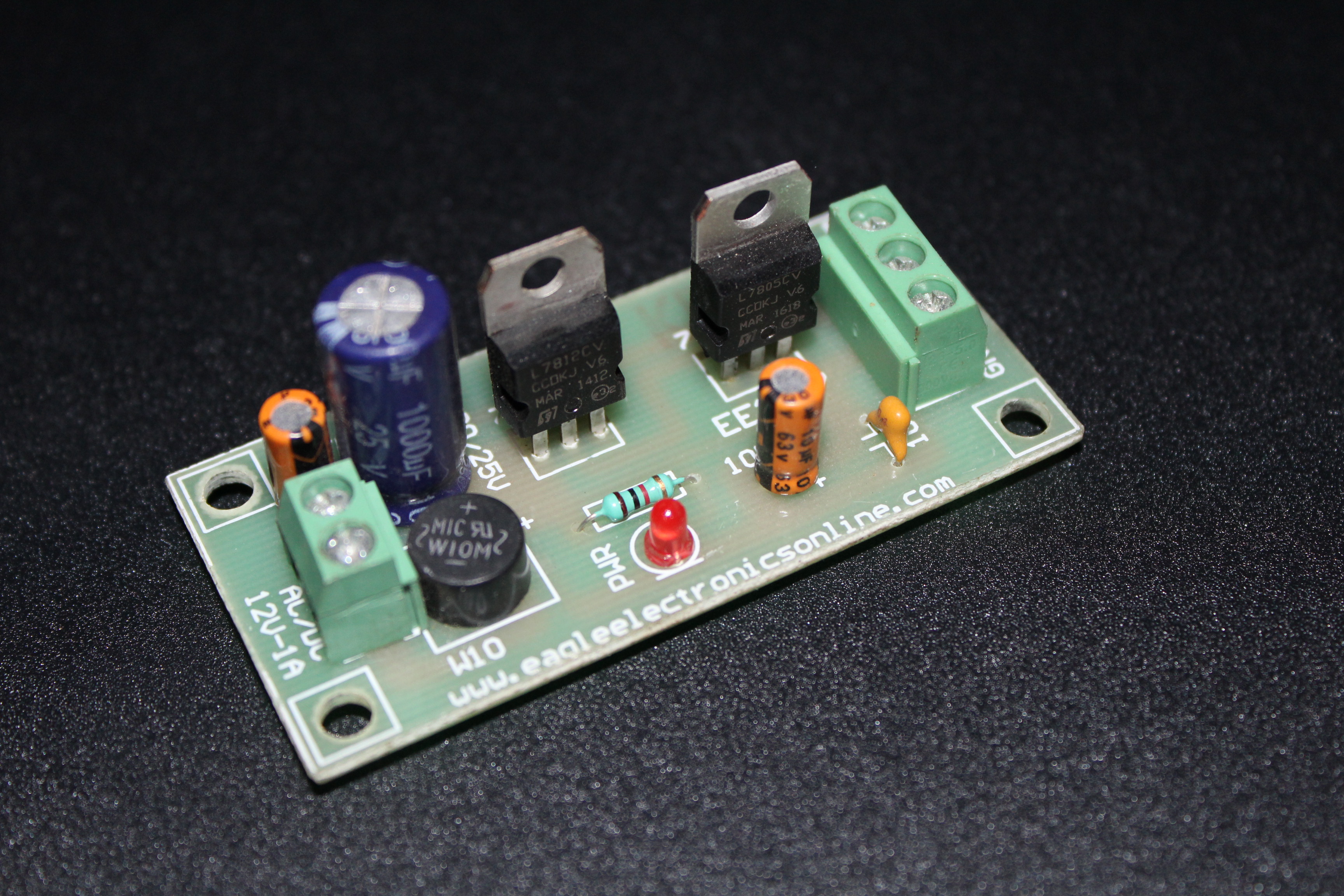 Regulated power supply 5V & 12V 1A